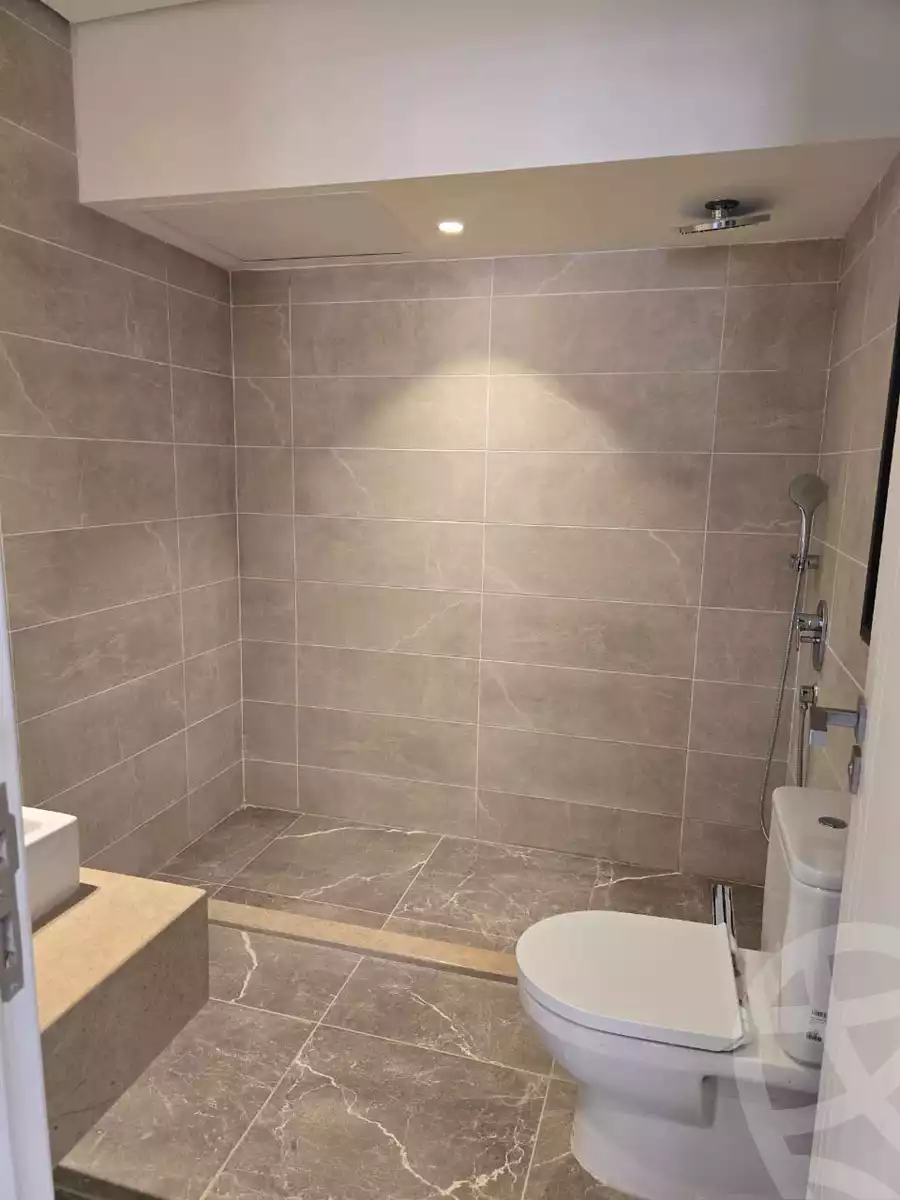 https://aqarmap.com.eg/ar/listing/6389751-for-rent-cairo-el-sheikh-zayed-city-compounds-kmbwnd-fyldj-wyst-dr-llttwyr