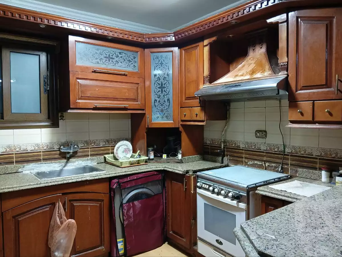 https://aqarmap.com.eg/en/listing/6391321-for-rent-alexandria-camp-cesar-zakareya-ghoneim-st