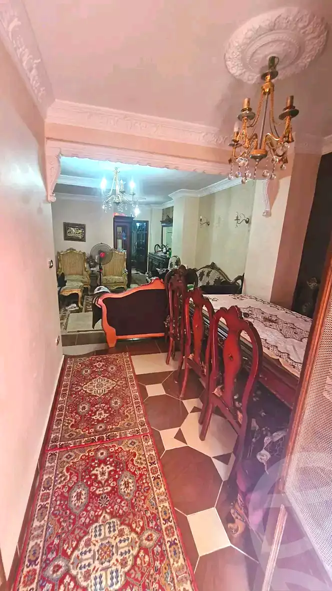 https://aqarmap.com.eg/en/listing/6393100-for-sale-alexandria-bakoos-cinema-layla-st
