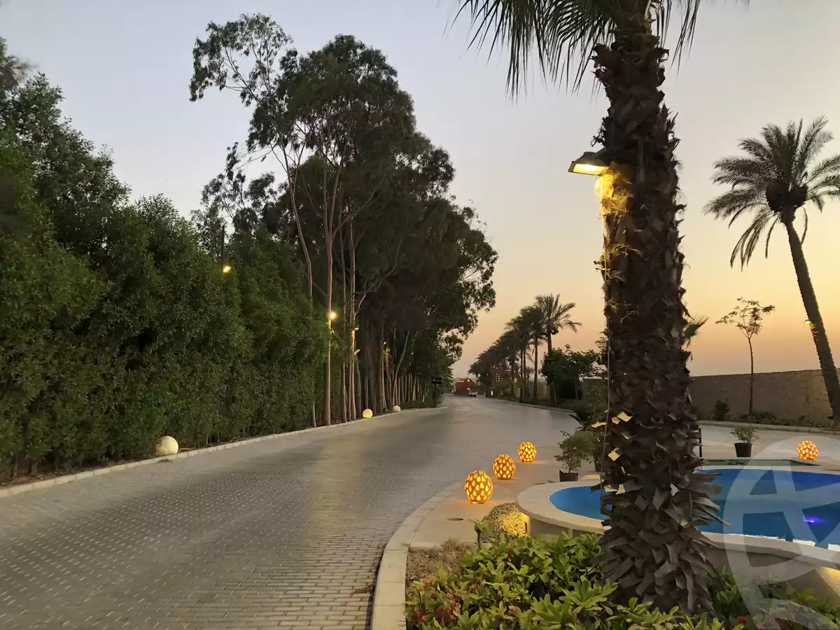 https://aqarmap.com.eg/ar/listing/6395936-for-sale-cairo-el-sheikh-zayed-city-compounds-ofok-1