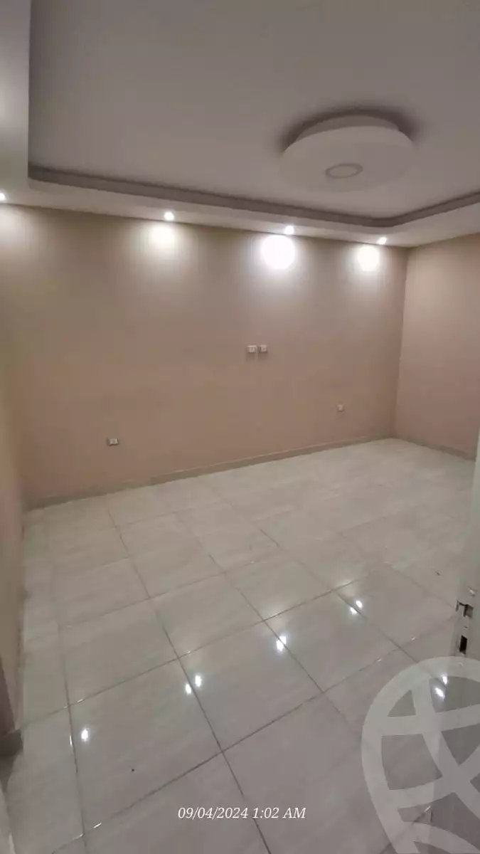 https://aqarmap.com.eg/ar/listing/6396929-for-sale-cairo-el-haram-el-maryotya-nazlet-el-seesy-st