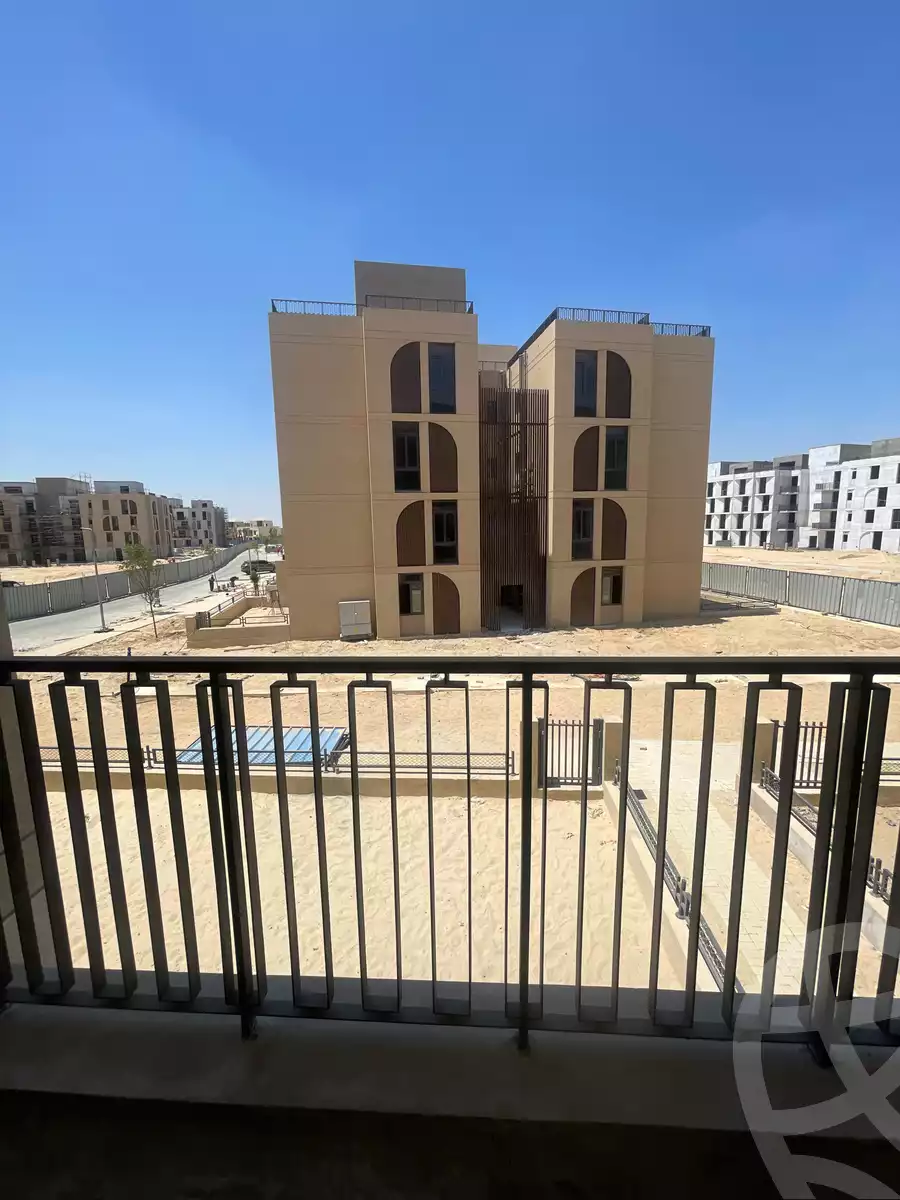 https://aqarmap.com.eg/en/listing/6397379-for-sale-cairo-el-sheikh-zayed-city-lshykh-zyd-ljdyd-vye