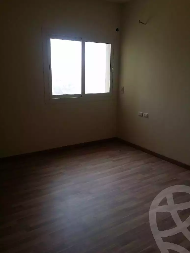 https://aqarmap.com.eg/en/listing/6397480-for-sale-cairo-el-sheikh-zayed-city-compounds-dh-drys