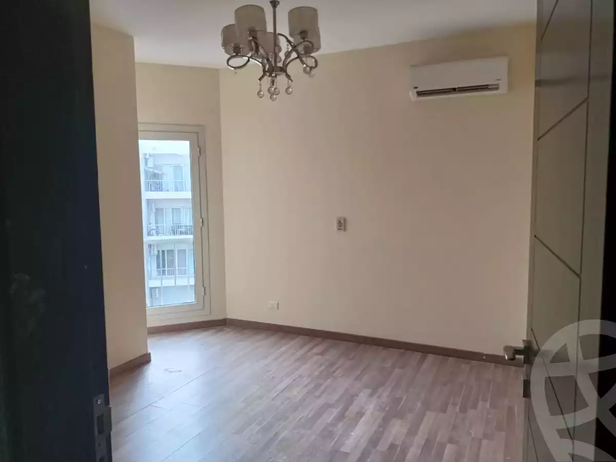 https://aqarmap.com.eg/ar/listing/6399567-for-sale-cairo-el-sheikh-zayed-city-compounds-dh-drys