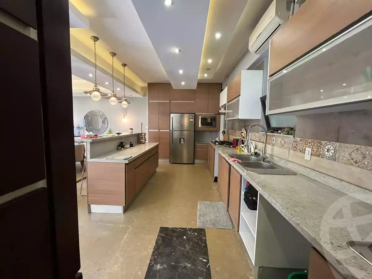 https://aqarmap.com.eg/en/listing/6399817-for-sale-cairo-el-sheikh-zayed-city-compounds-beverly-hills