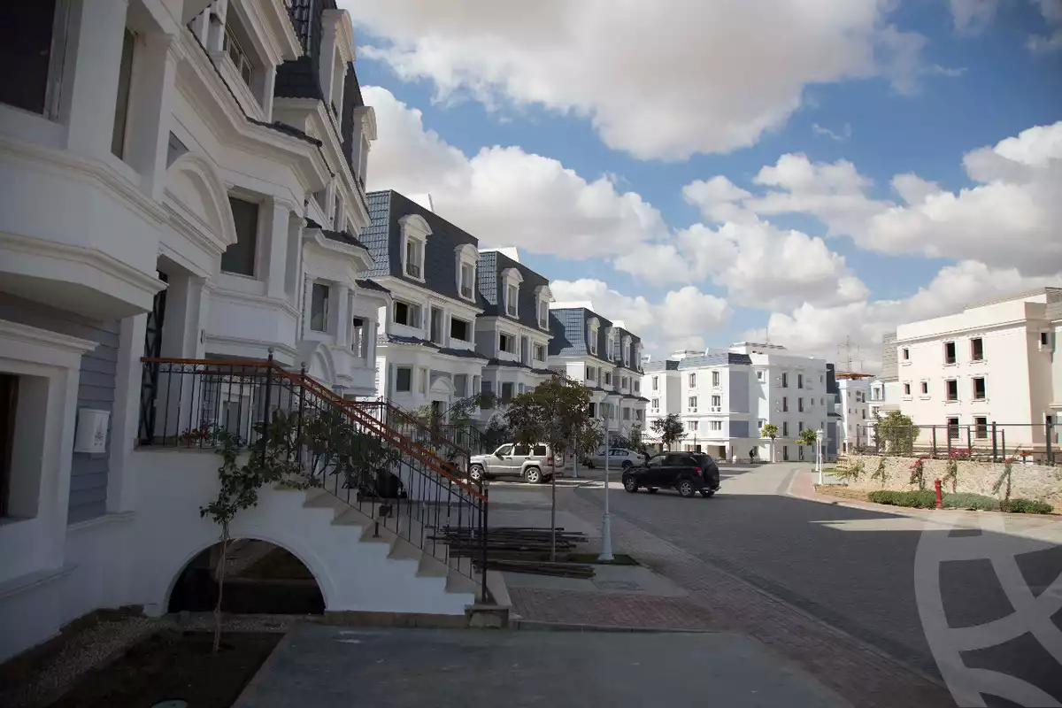 https://aqarmap.com.eg/ar/listing/6399853-for-sale-cairo-6th-of-october-compounds-mountain-view-icity-october-mv-park-mountain-view-icity-october