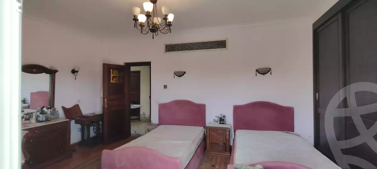 https://aqarmap.com.eg/en/listing/6400613-for-sale-cairo-el-sheikh-zayed-city-compounds-greens