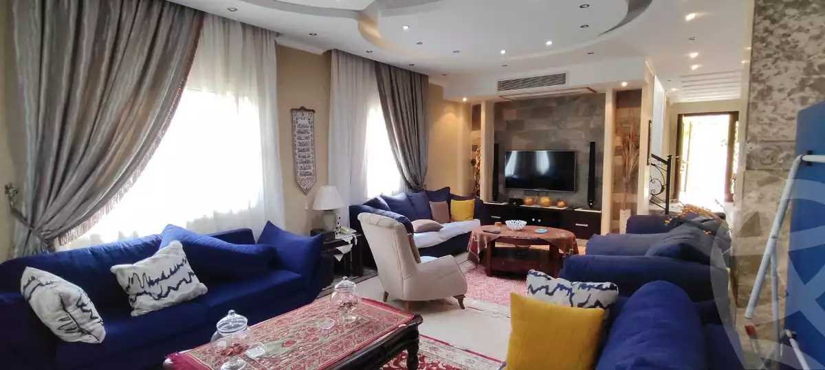 https://aqarmap.com.eg/en/listing/6400635-for-sale-cairo-el-sheikh-zayed-city-compounds-greens