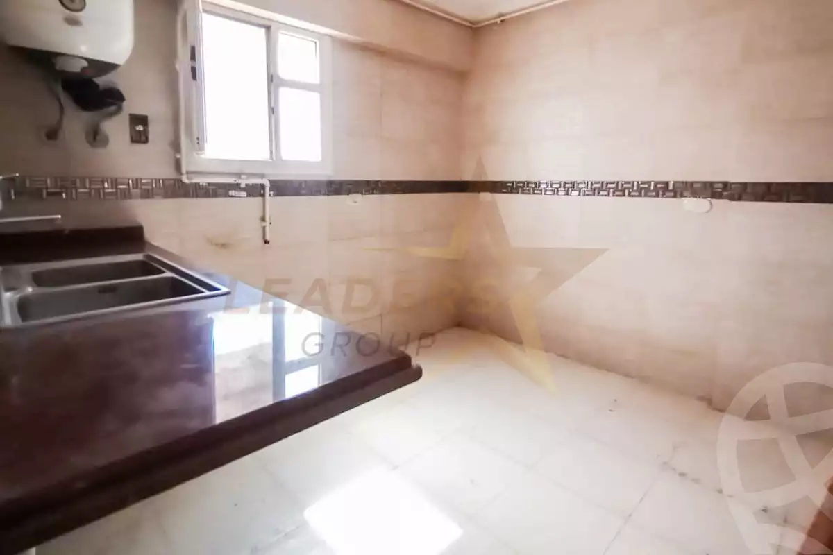 https://aqarmap.com.eg/ar/listing/6401104-for-sale-alexandria-ganaklis