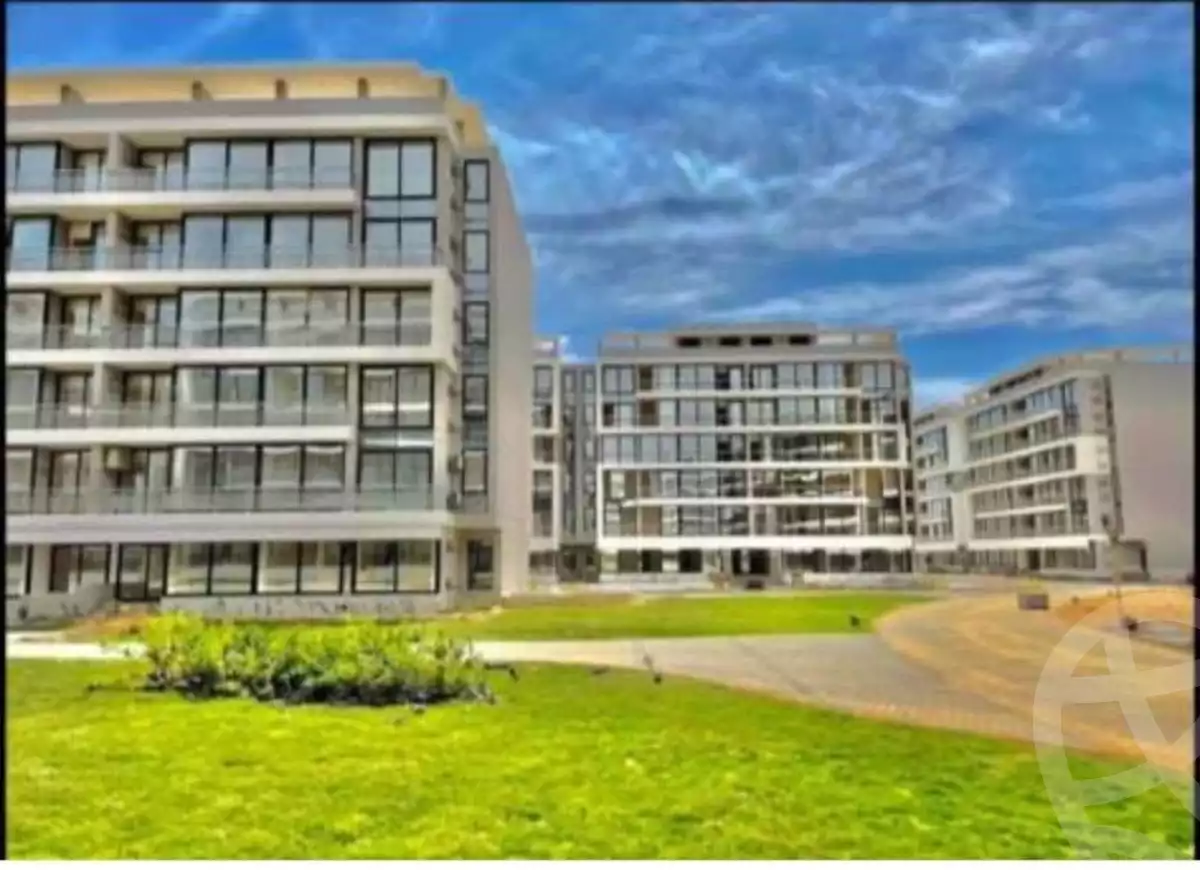 https://aqarmap.com.eg/en/listing/6402633-for-sale-cairo-6th-of-october-hadaeq-october-kmbwnd-fy-hdyq-ktwbr-lake-front