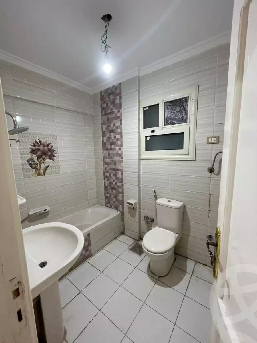 https://aqarmap.com.eg/ar/listing/6403061-for-sale-alexandria-ganaklis-shr-bw-qyr-tryq-lhry