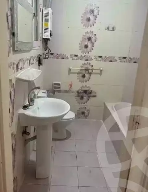 https://aqarmap.com.eg/en/listing/6405945-for-rent-alexandria-ganaklis-shr-mrtdy-bsh