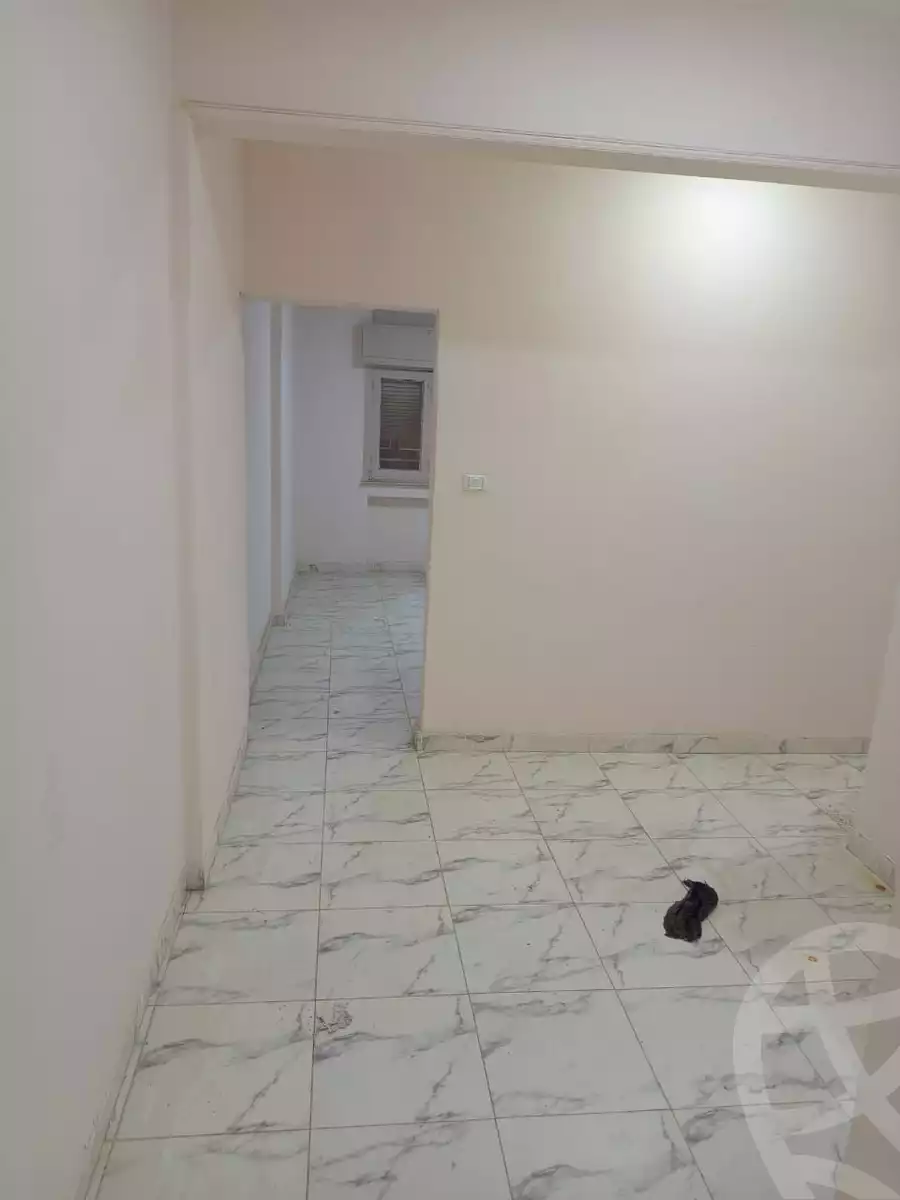 https://aqarmap.com.eg/en/listing/6405970-for-rent-cairo-downtown-bab-el-loaa-talaat-harb-st