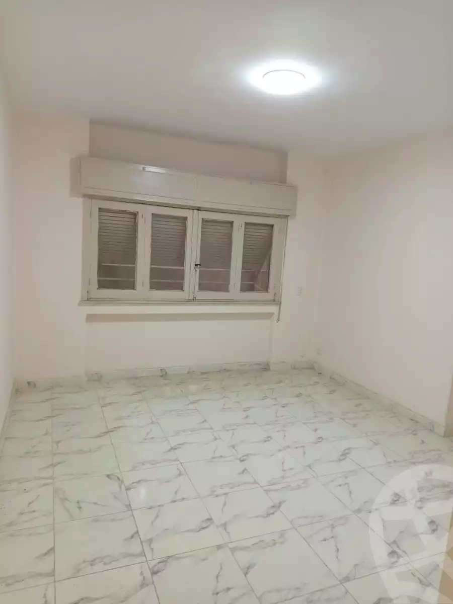 https://aqarmap.com.eg/en/listing/6405970-for-rent-cairo-downtown-bab-el-loaa-talaat-harb-st