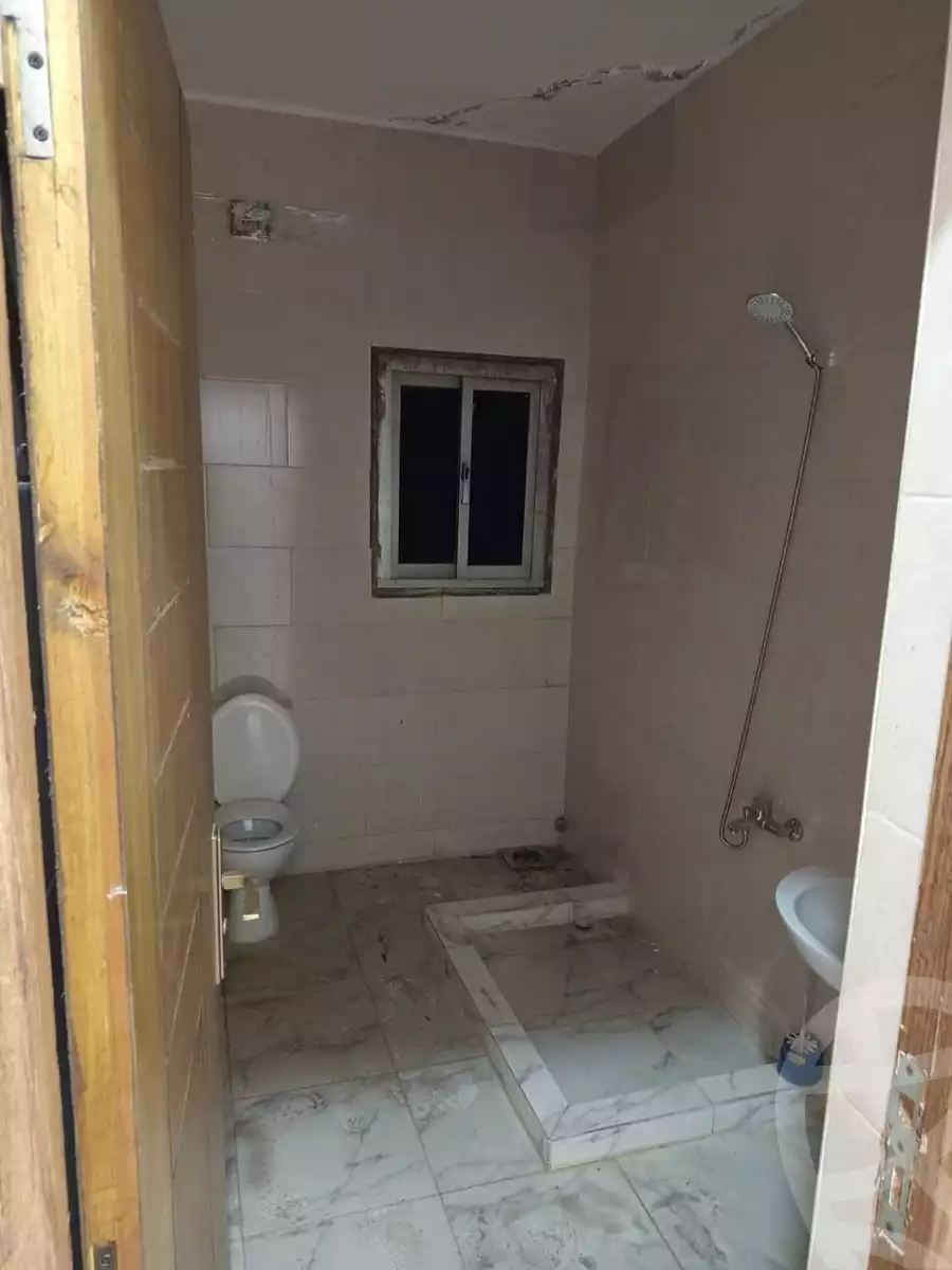https://aqarmap.com.eg/en/listing/6405970-for-rent-cairo-downtown-bab-el-loaa-talaat-harb-st