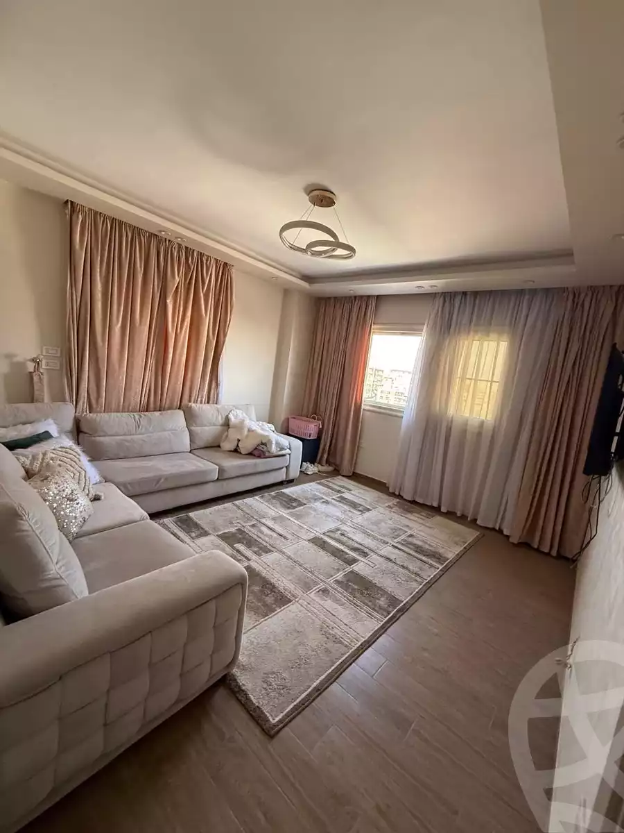 https://aqarmap.com.eg/ar/listing/6410102-for-rent-cairo-heliopolis-ard-el-golf-el-nozha-st