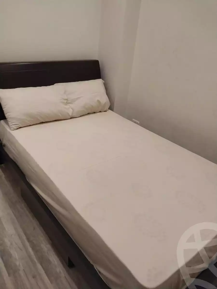 https://aqarmap.com.eg/en/listing/6416315-for-rent-cairo-new-cairo-lrhb-city-phase-8
