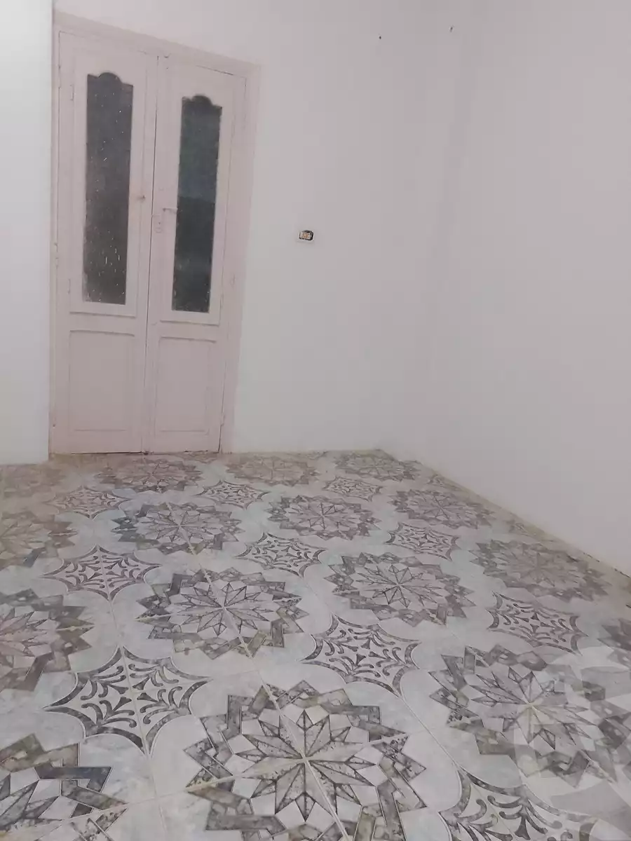 https://aqarmap.com.eg/en/listing/6419145-for-sale-qalyubia-shubra-el-khaima-om-bayoumi