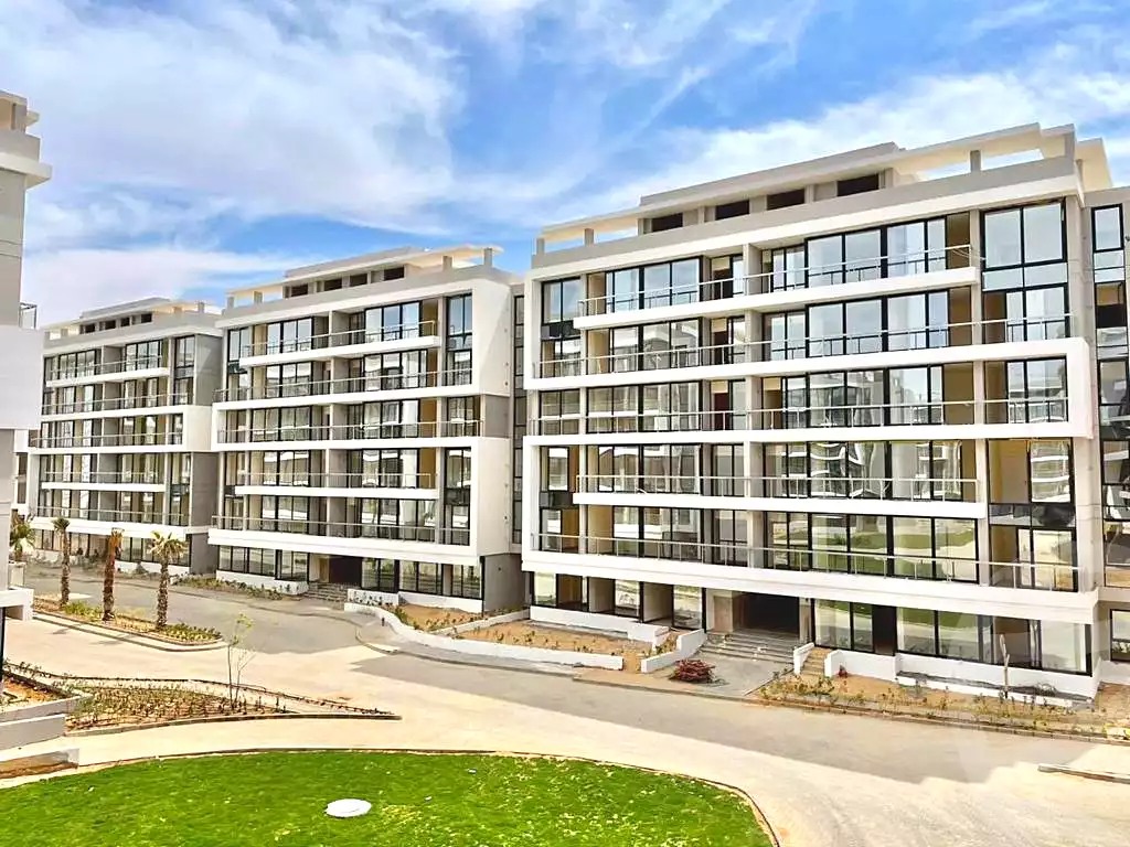 https://aqarmap.com.eg/ar/listing/6040958-for-sale-cairo-6th-of-october-hadaeq-october-kmbwnd-fy-hdyq-ktwbr-lake-front