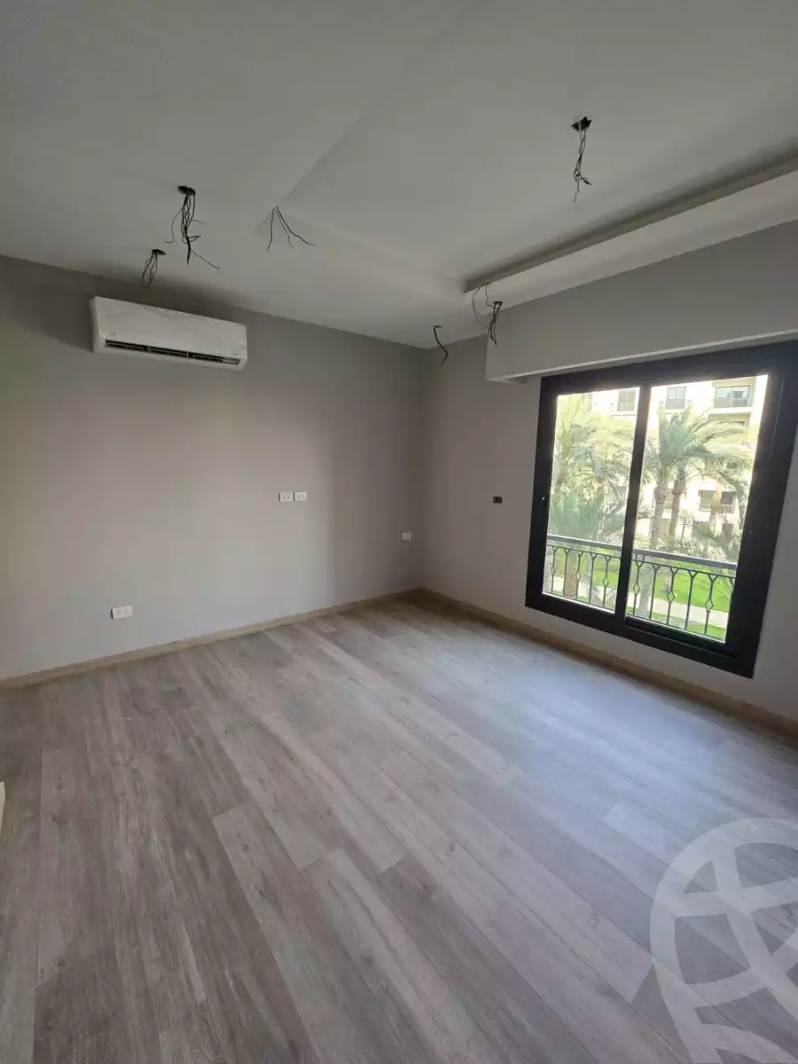 https://aqarmap.com.eg/en/listing/6421455-for-sale-cairo-el-sheikh-zayed-city-compounds-kmbwnd-fyldj-wyst-dr-llttwyr