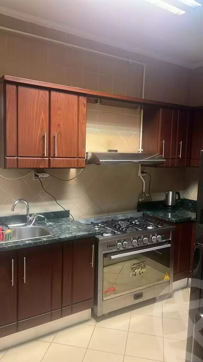 https://aqarmap.com.eg/en/listing/6421791-for-rent-cairo-el-sheikh-zayed-city-compounds-dh-drys