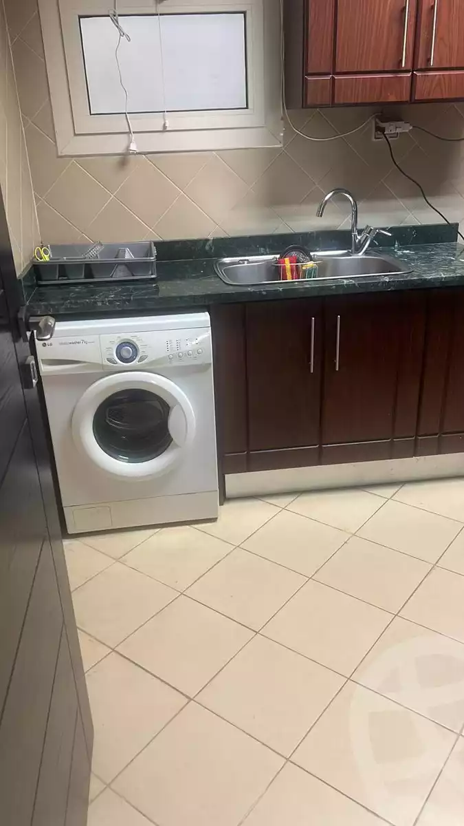 https://aqarmap.com.eg/en/listing/6421791-for-rent-cairo-el-sheikh-zayed-city-compounds-dh-drys
