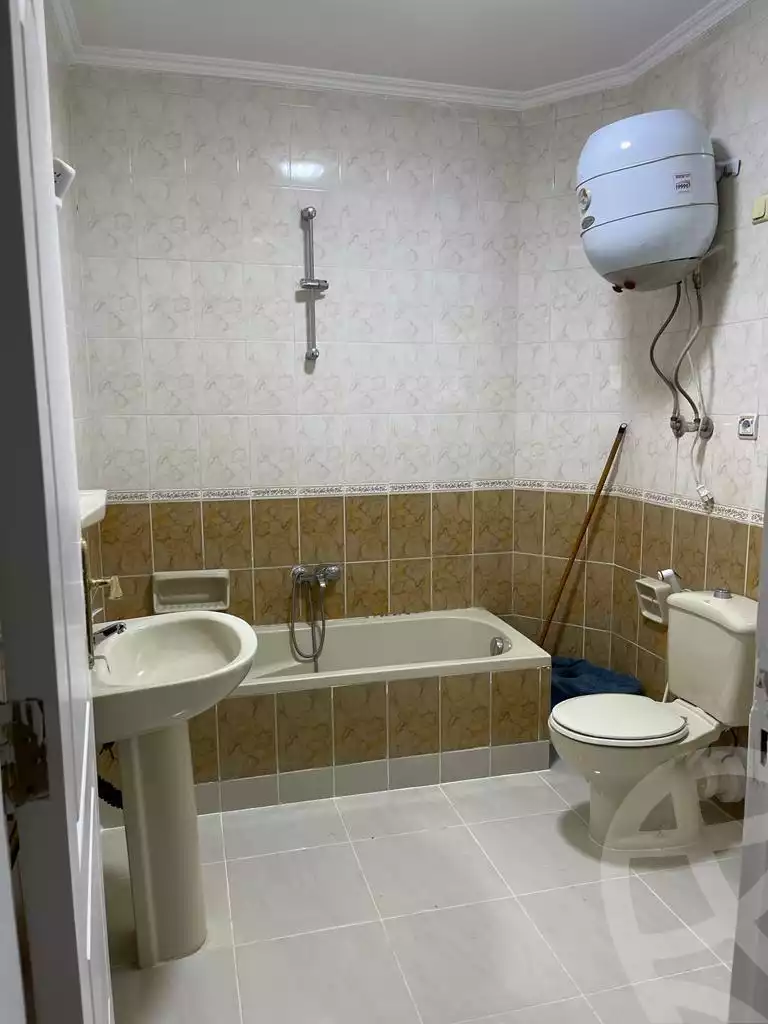 https://aqarmap.com.eg/ar/listing/6422389-for-rent-cairo-el-sheikh-zayed-city-compounds-beverly-hills