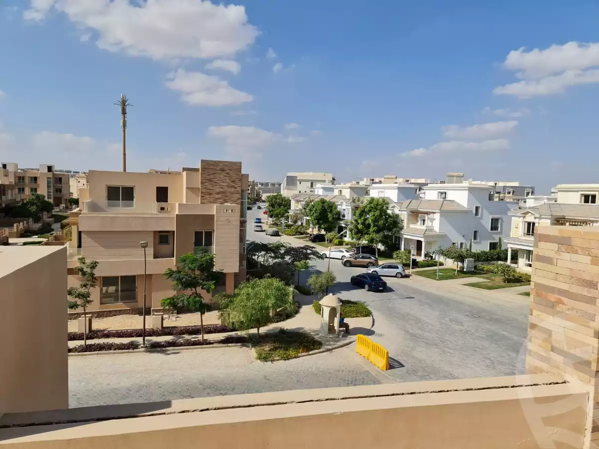 https://aqarmap.com.eg/en/listing/6425198-for-sale-cairo-6th-of-october-compounds-rayos