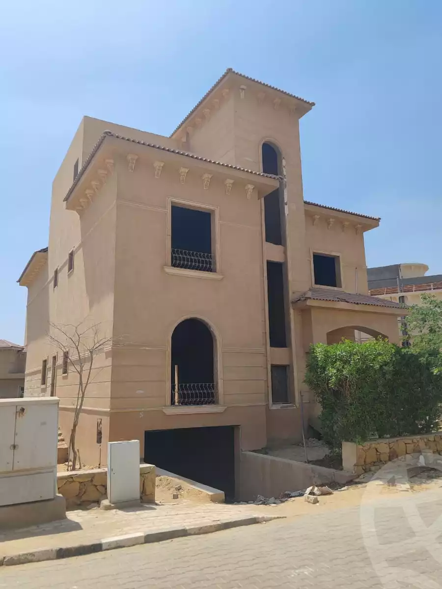 https://aqarmap.com.eg/ar/listing/6426070-for-sale-cairo-el-maadi-compounds-rayhanah-plaza