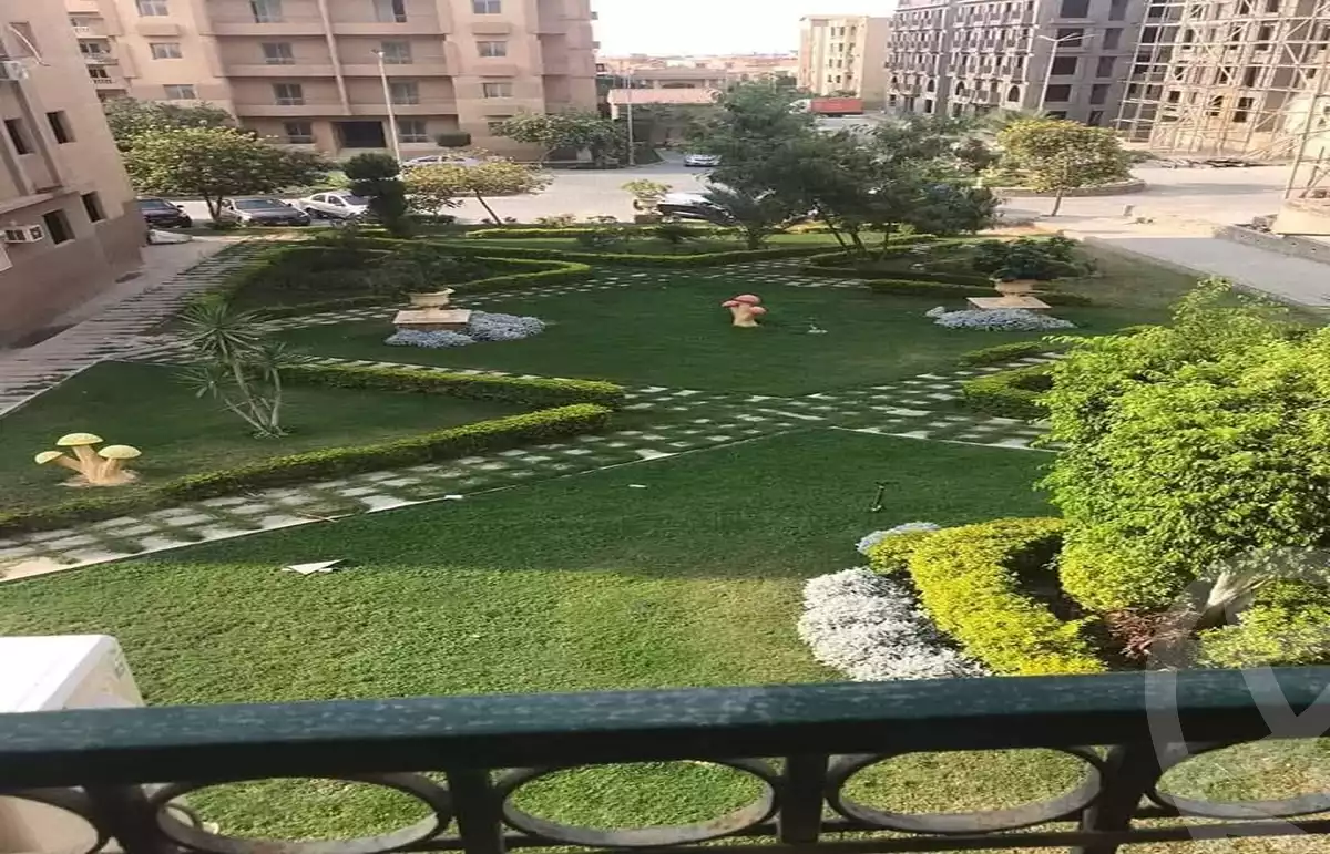 https://aqarmap.com.eg/en/listing/6426088-for-sale-cairo-new-cairo-compounds-el-ashrafia