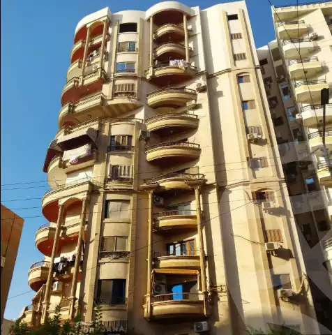 https://aqarmap.com.eg/en/listing/6428038-for-sale-dakahlia-mansoura-el-mansoura-city-ahmed-maher-st