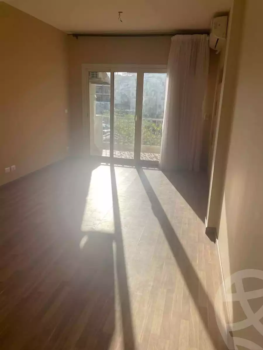 https://aqarmap.com.eg/ar/listing/6428975-for-rent-cairo-el-sheikh-zayed-city-compounds-dh-drys