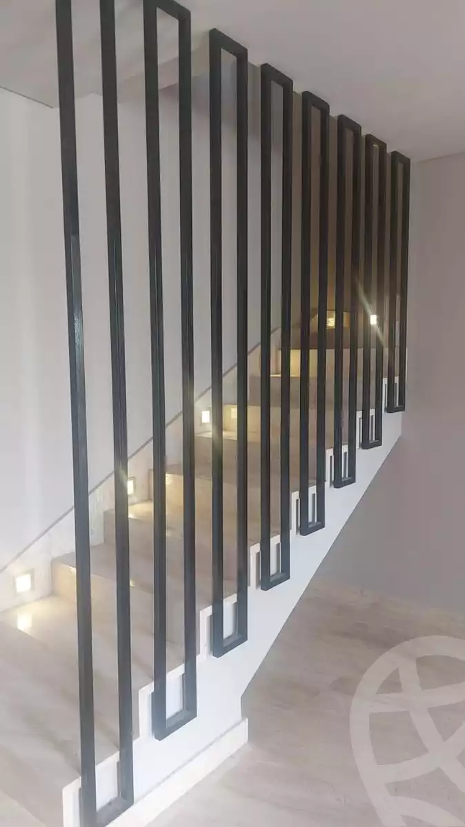 https://aqarmap.com.eg/ar/listing/6429460-for-rent-cairo-el-sheikh-zayed-city-compounds-kmbwnd-wyst-twn-swdyk
