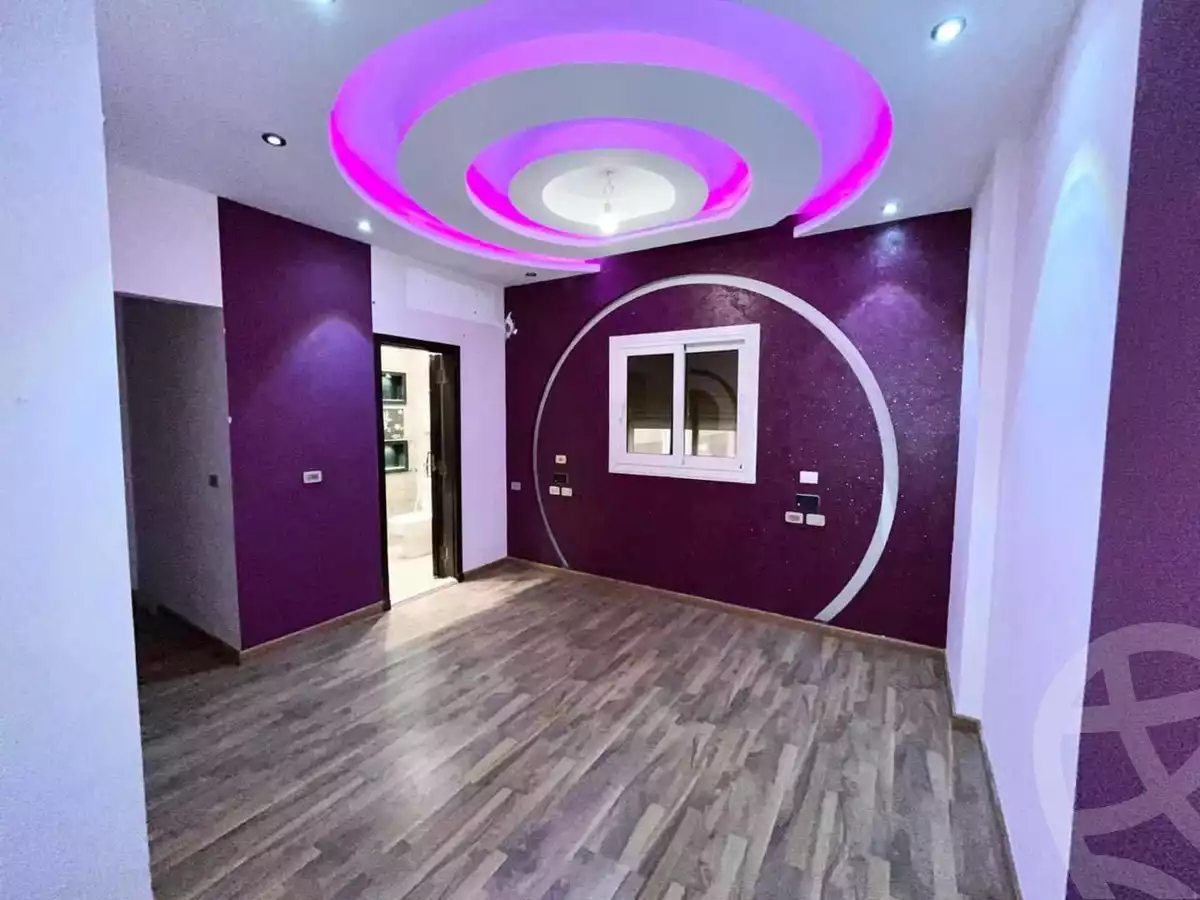 https://aqarmap.com.eg/ar/listing/6430516-for-sale-cairo-new-cairo-compounds-el-mostashareen-compound