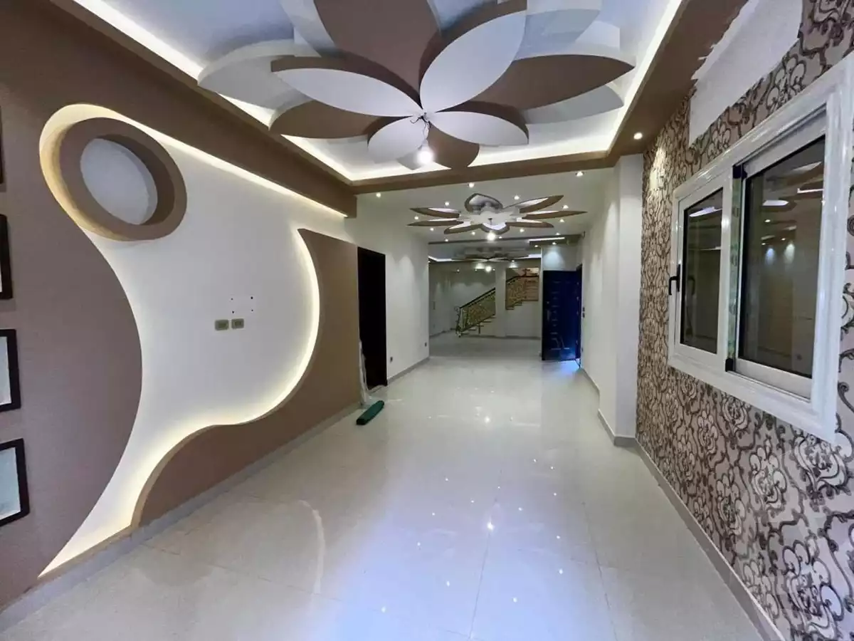 https://aqarmap.com.eg/ar/listing/6430516-for-sale-cairo-new-cairo-compounds-el-mostashareen-compound