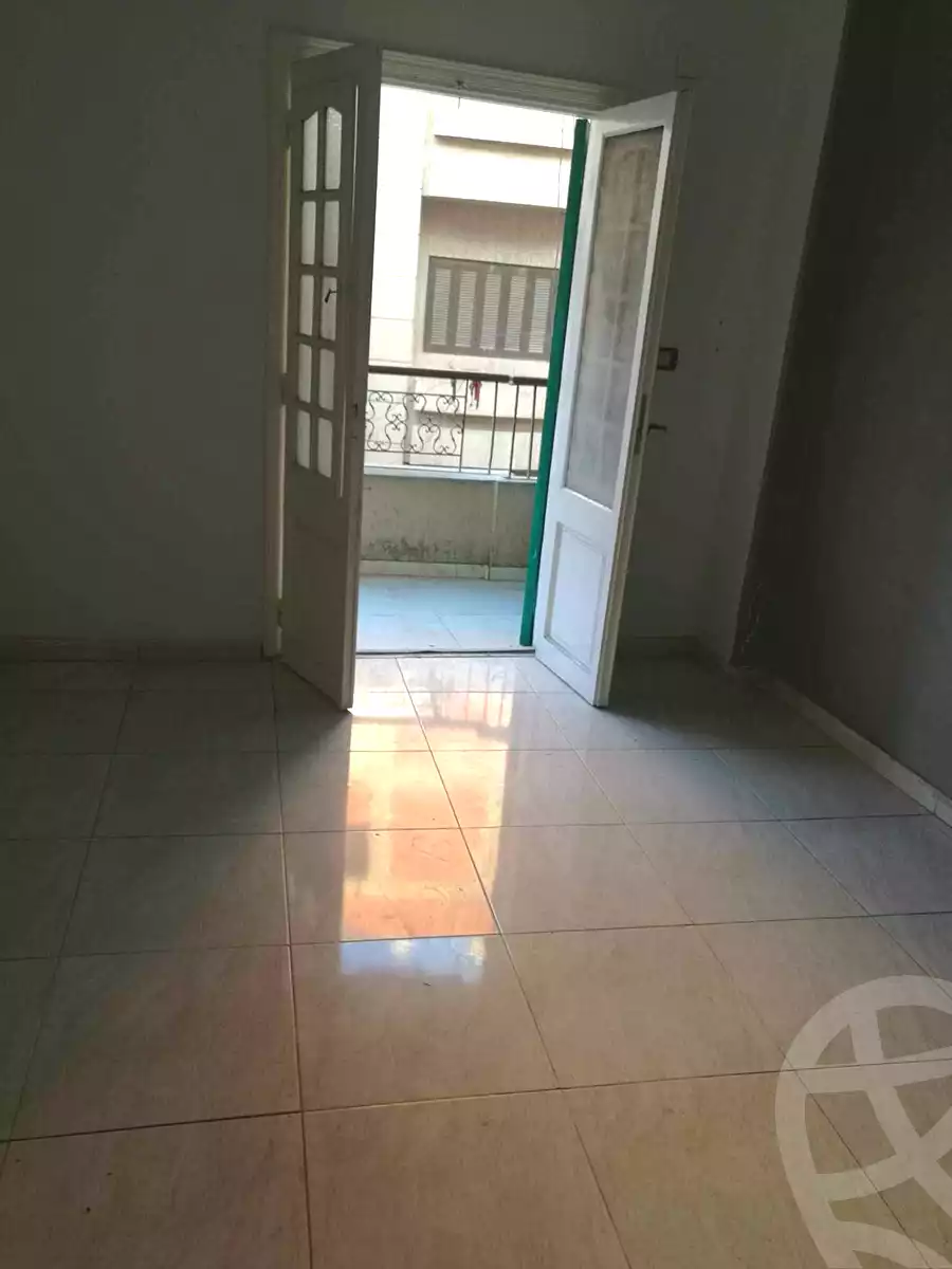 https://aqarmap.com.eg/en/listing/6430700-for-rent-gharbia-tanta-tanta-city-el-refaey-st
