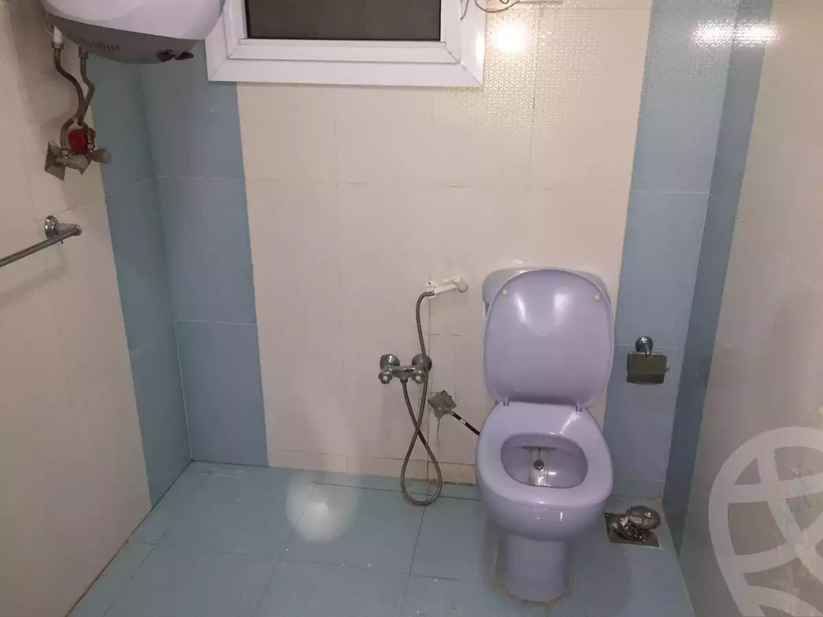https://aqarmap.com.eg/en/listing/6432163-for-sale-asyut-asyut-city-el-azhar-st