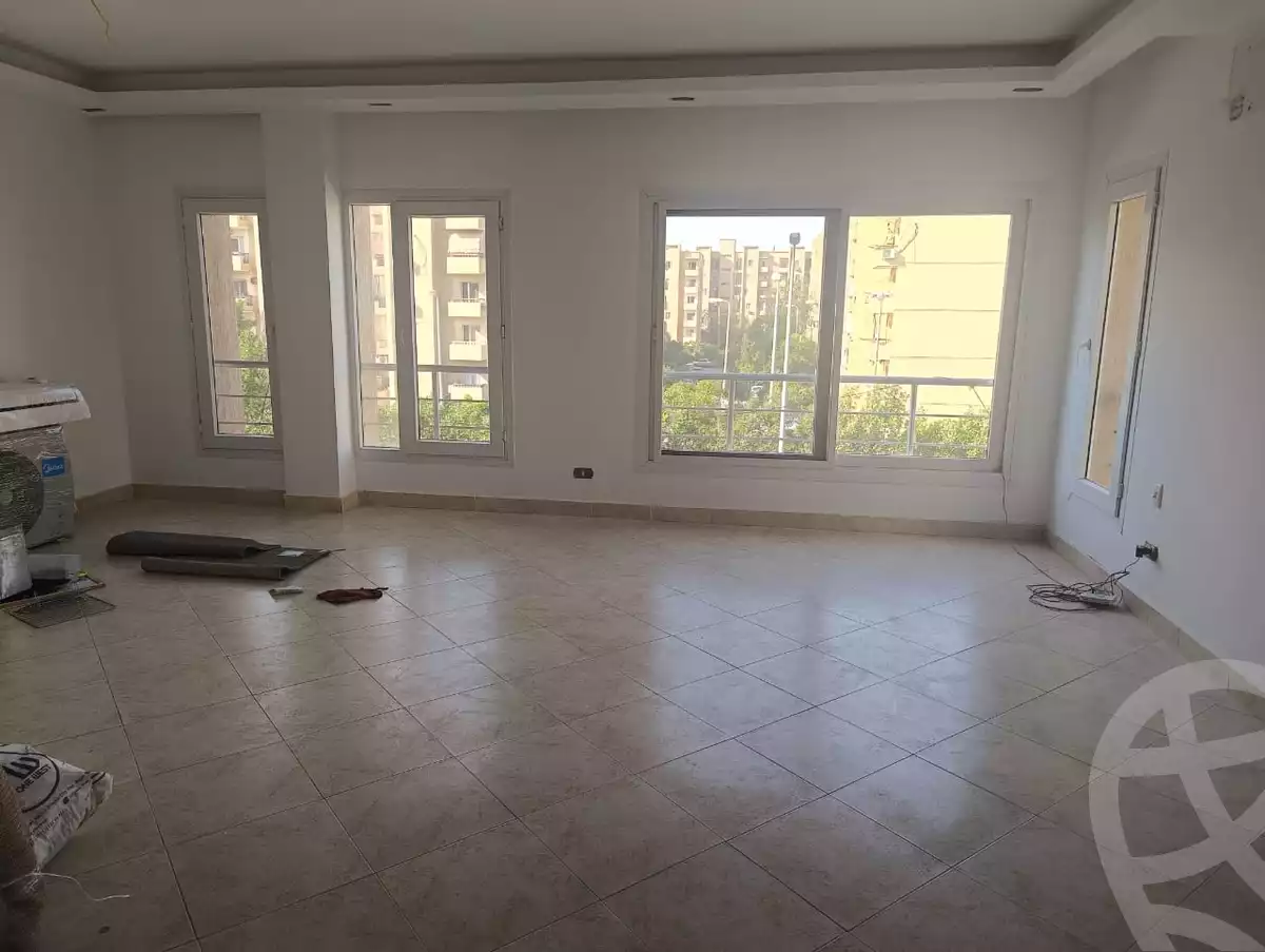 https://aqarmap.com.eg/ar/listing/6432558-for-rent-cairo-6th-of-october-compounds-october-plaza