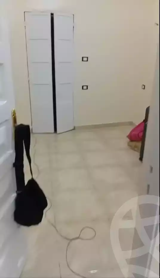 https://aqarmap.com.eg/ar/listing/6433622-for-sale-cairo-ain-shams-yn-shms-lgrby-shr-lmtrwy