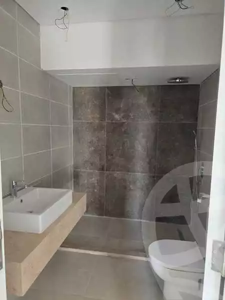 https://aqarmap.com.eg/ar/listing/6433820-for-rent-cairo-el-sheikh-zayed-city-compounds-kmbwnd-fyldj-wyst-dr-llttwyr