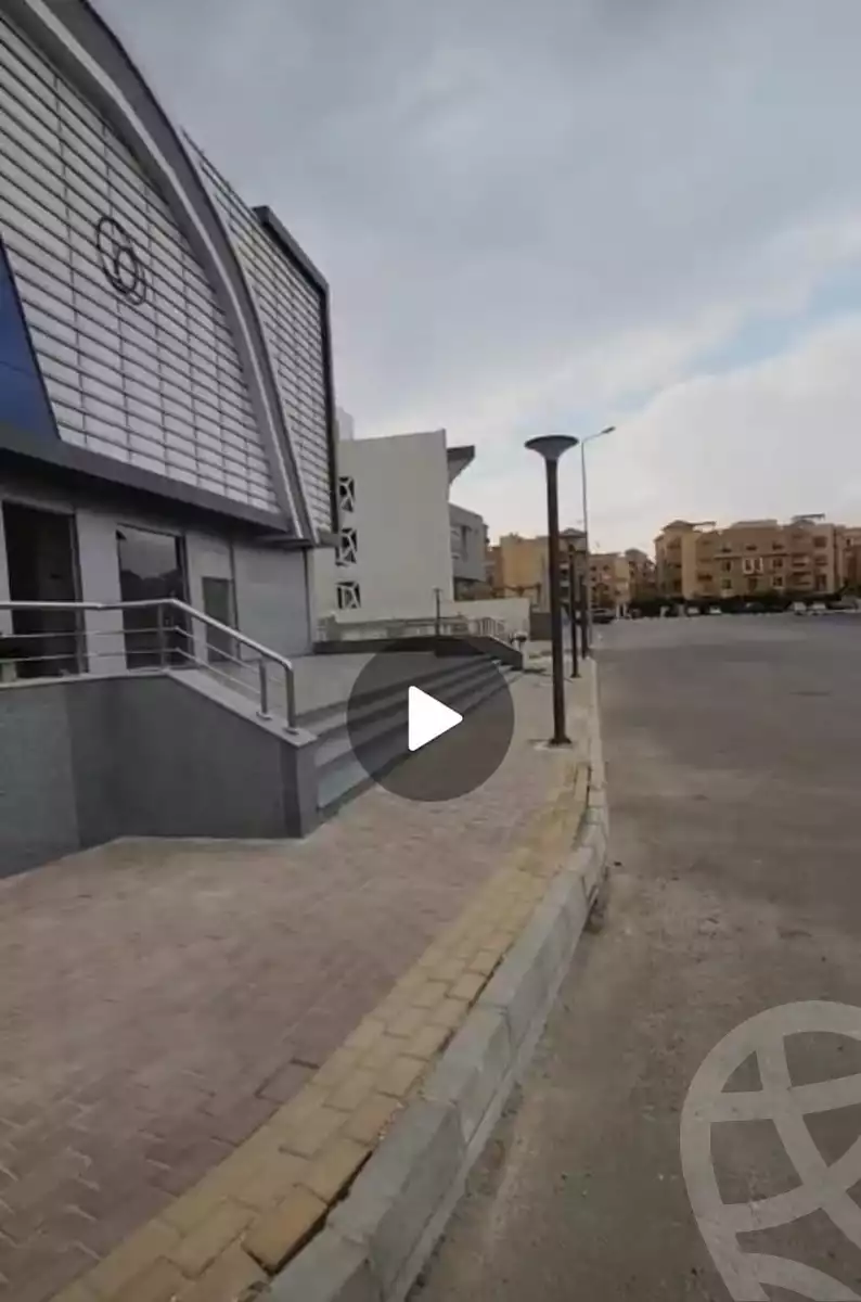 https://aqarmap.com.eg/en/listing/6435260-for-sale-cairo-el-sheikh-zayed-city-compounds-el-khamayel