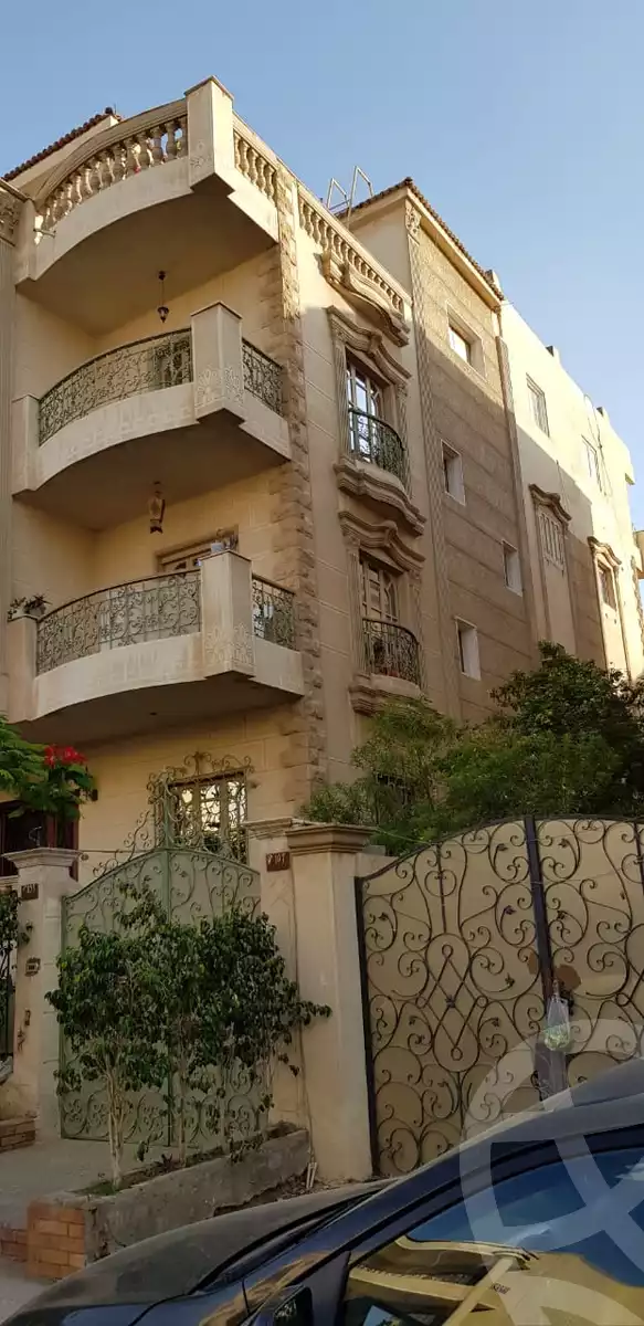 https://aqarmap.com.eg/en/listing/6435546-for-sale-cairo-new-cairo-el-ahyaa-fourth-neighborhood-ibn-sina-st