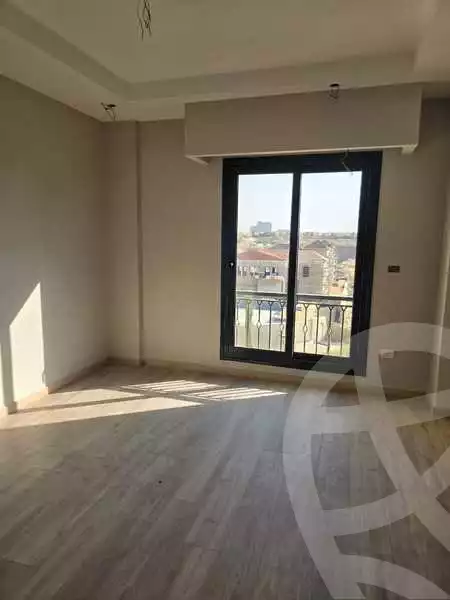 https://aqarmap.com.eg/ar/listing/6437108-for-rent-cairo-el-sheikh-zayed-city-compounds-kmbwnd-fyldj-wyst-dr-llttwyr