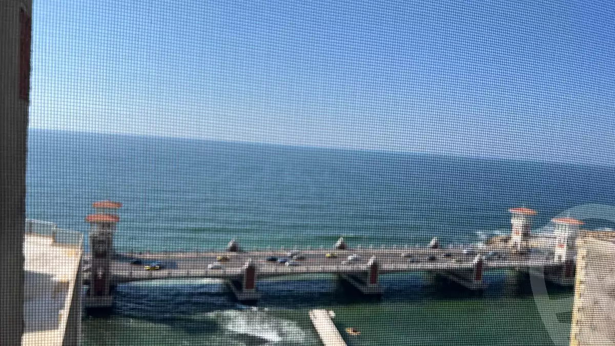 https://aqarmap.com.eg/ar/listing/6439296-for-rent-alexandria-stanley-el-geish-rd