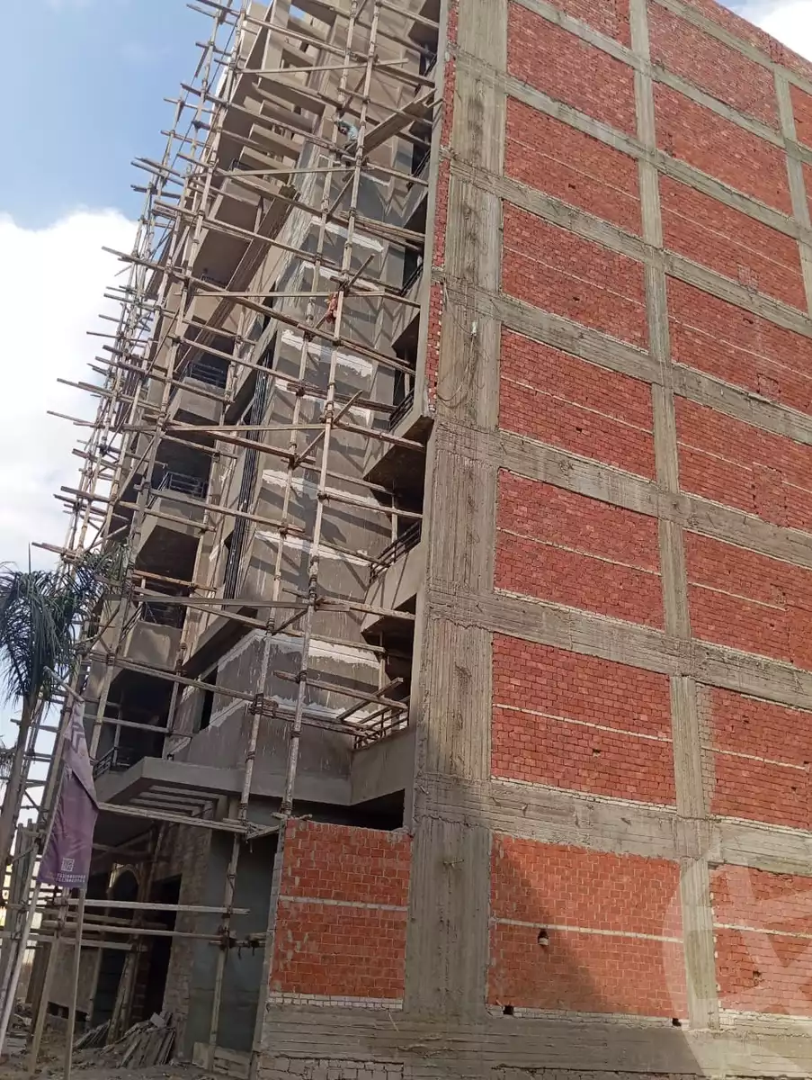 https://aqarmap.com.eg/en/listing/6439218-for-sale-cairo-al-oubour-tryq-msr-sm-yly-lshrwy-golden-park