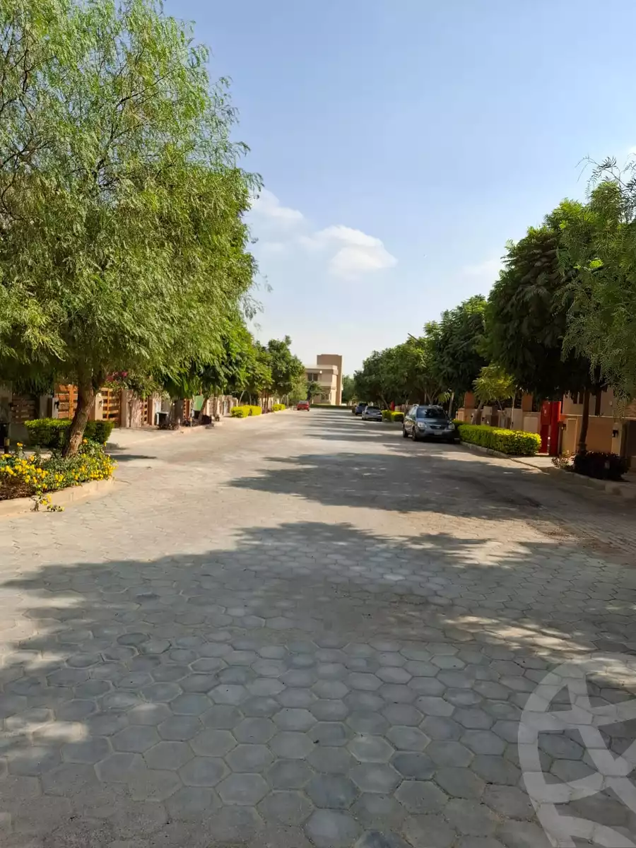 https://aqarmap.com.eg/ar/listing/6439957-for-sale-cairo-6th-of-october-compounds-rayos
