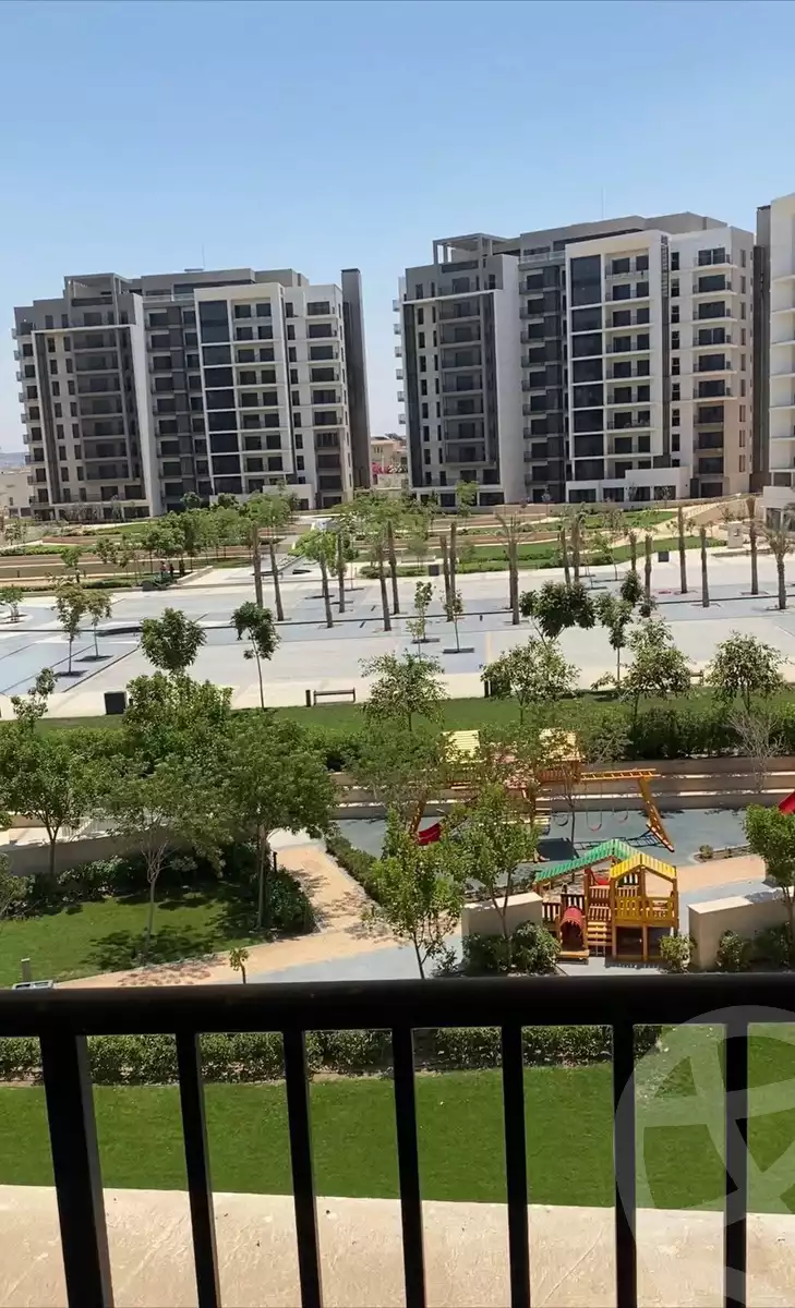 https://aqarmap.com.eg/en/listing/6448837-for-sale-cairo-el-sheikh-zayed-city-compounds-kmbwnd-fyldj-wyst-dr-llttwyr