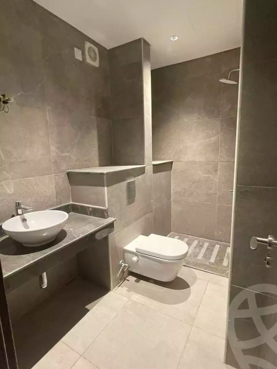 https://aqarmap.com.eg/en/listing/6448877-for-sale-cairo-el-sheikh-zayed-city-compounds-zyd-wr-llttwyr-z-tower