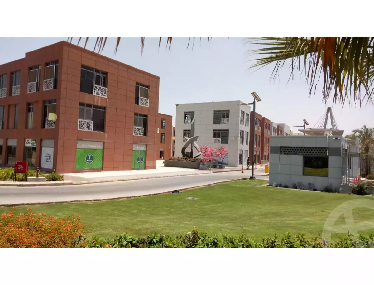 https://aqarmap.com.eg/en/listing/6448965-for-sale-cairo-el-sheikh-zayed-city-compounds-the-courtyard-mall-dorra