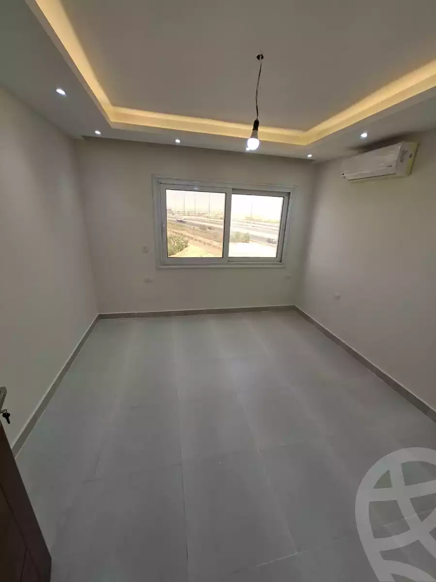 https://aqarmap.com.eg/en/listing/6454850-for-rent-cairo-new-cairo-compounds-hyde-park-centre-ville-hyde-park